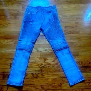 Never worn light blue biker jean